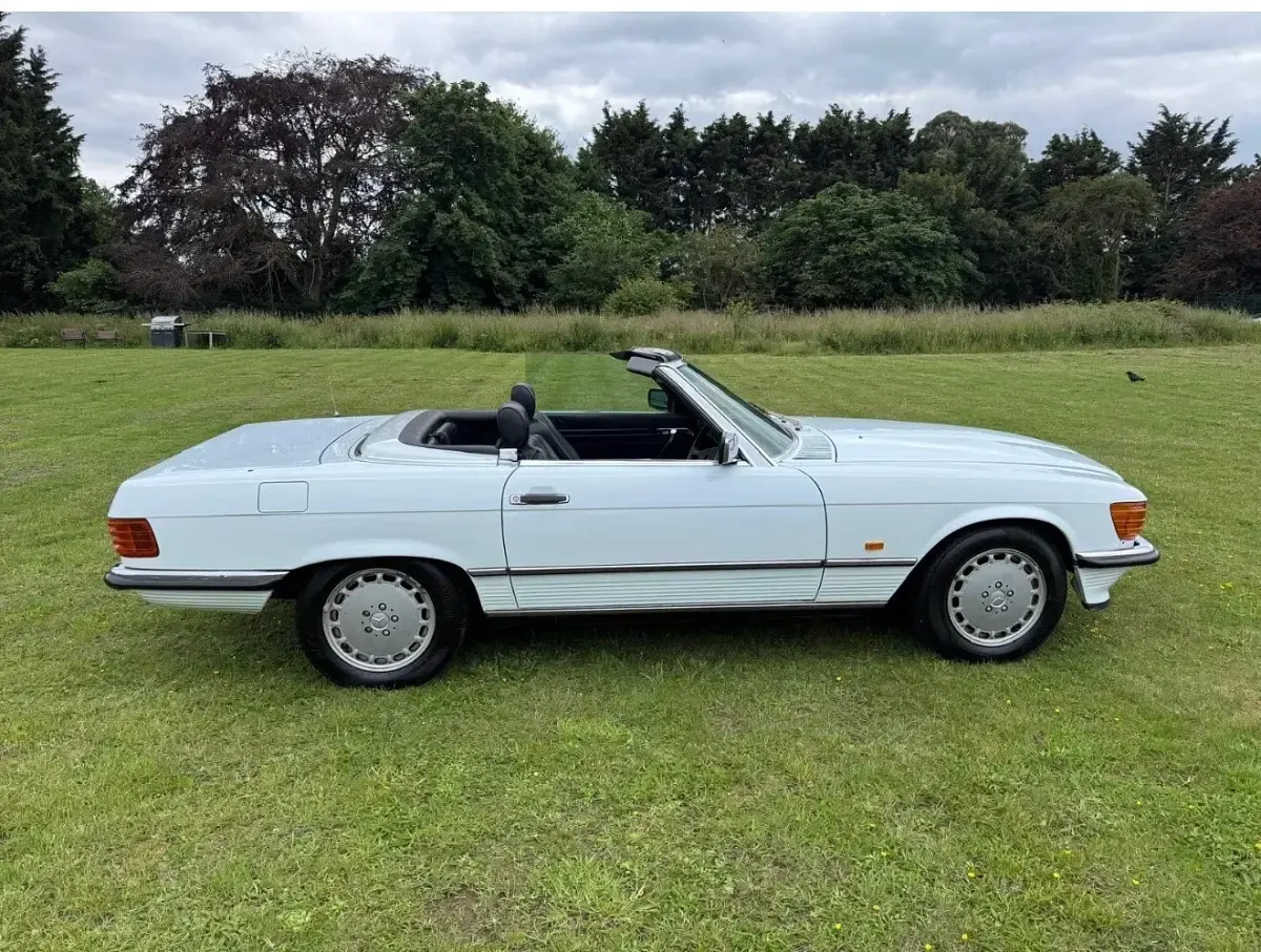 Used Mercedes SL300 1988 White Cabriolet