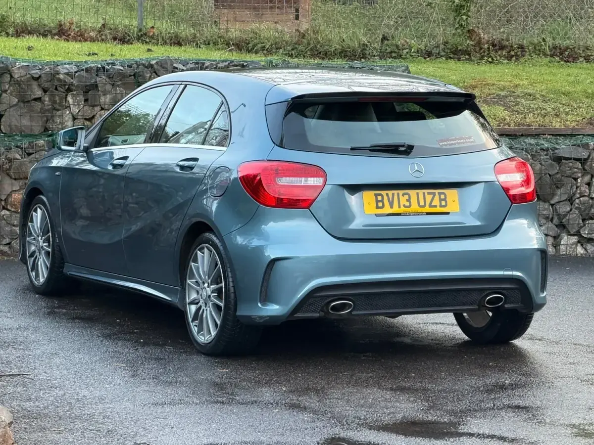 Used Mercedes A200 AMG 2013 Universe blue metallic Hatchback