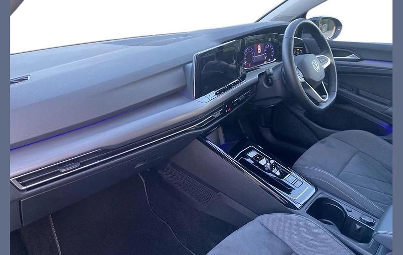 Used VW Golf VIII Style 147 HP (108 kW) 2023 Black Hatchback