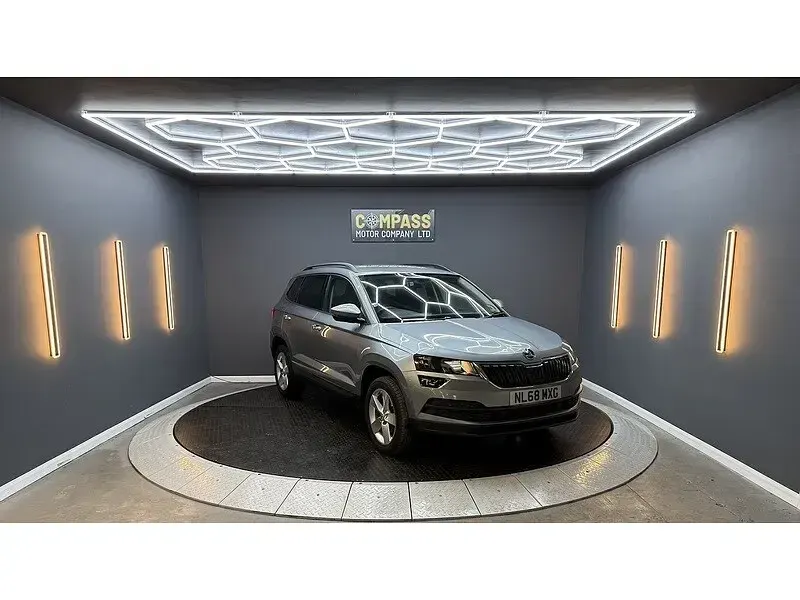 Used Skoda Karoq SE 115 HP (84 kW) 2018 Grey SUV