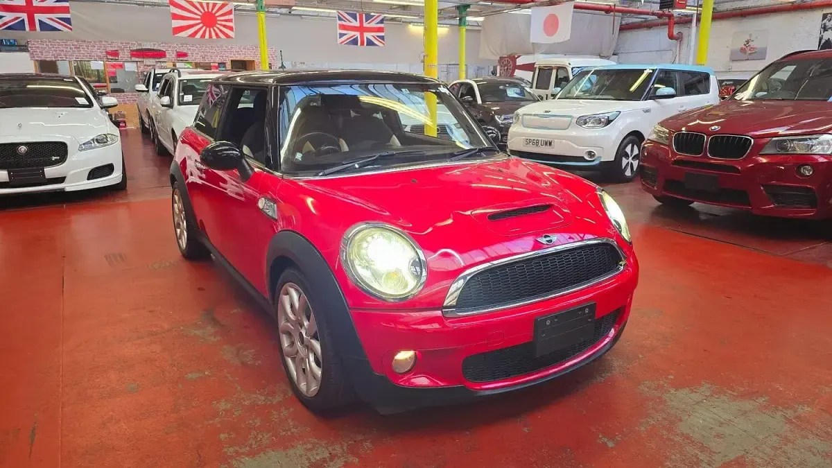 Used Mini Cooper S 2024 Red Hatchback