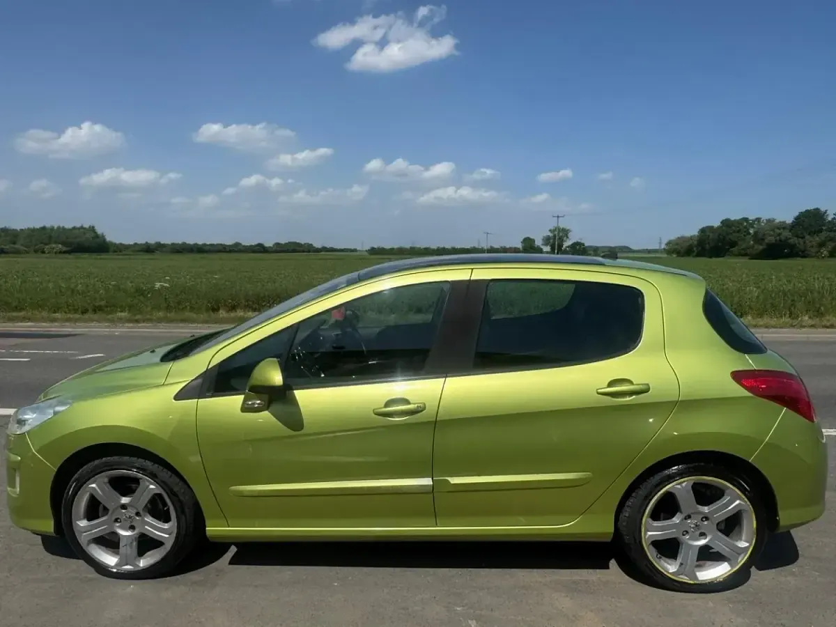 Used Peugeot 308 GT 2008 Yellow Hatchback
