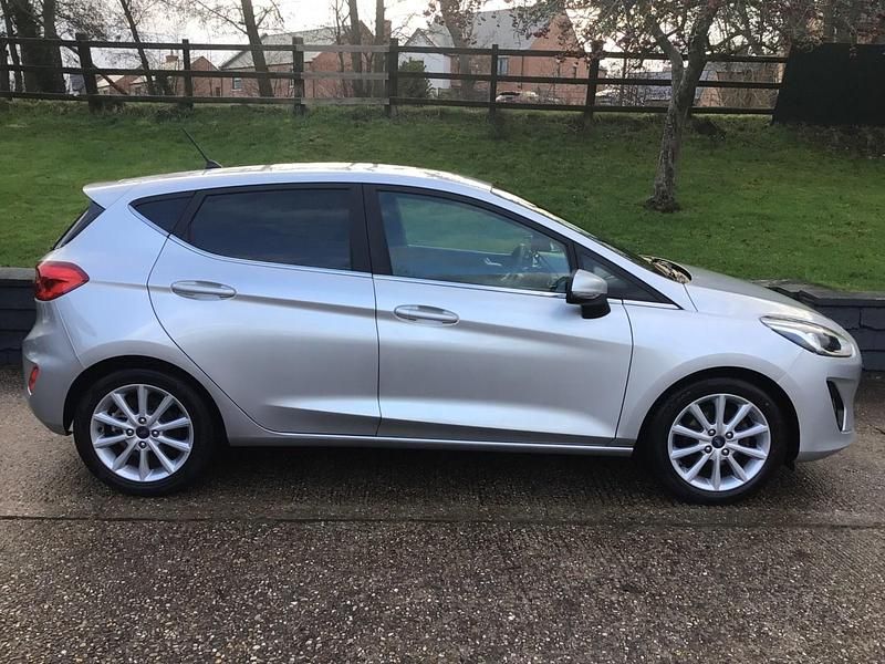 Used Ford Fiesta Titanium 2017 Silver Hatchback