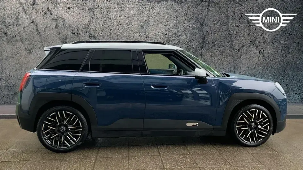 Używany Mini Aceman 158 kW (215 KM) 2025 Niebieski SUV