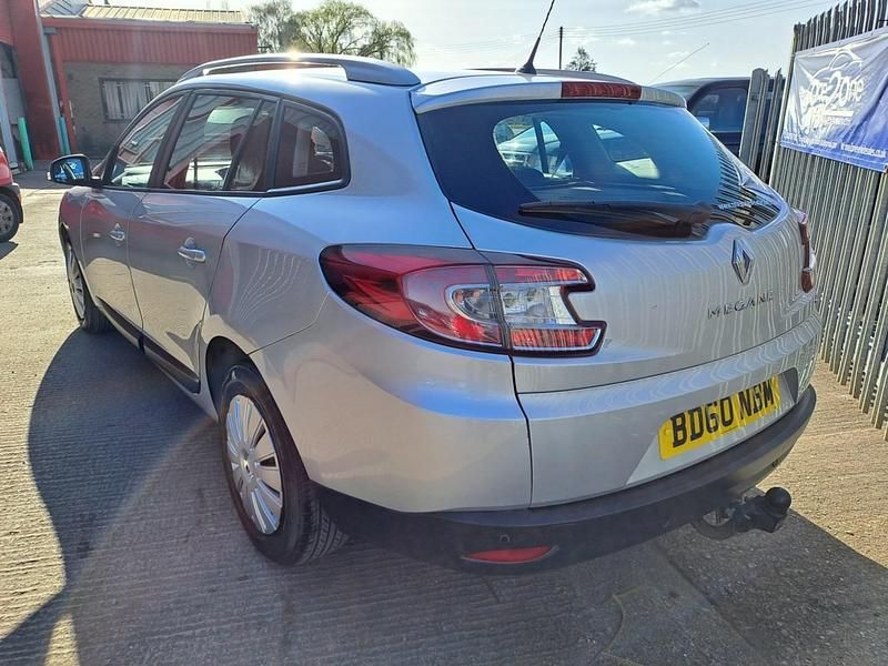 Used Renault Mégane GrandTour Expression 2010 Silver Estate