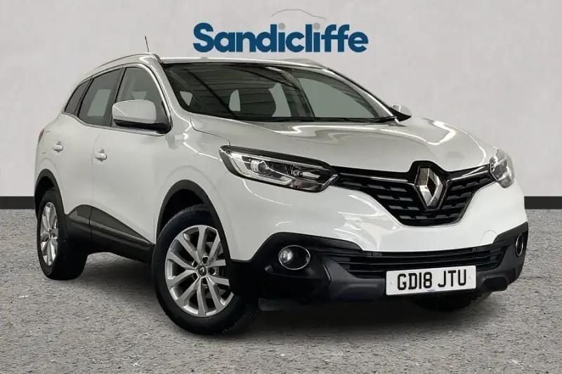 White Used 2018 Renault Kadjar Dynamique SUV | £11,762 (Fair price) - Image 1/4