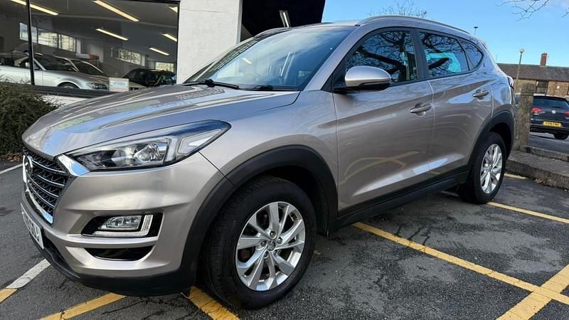 Used Hyundai Tucson SE 132 HP (97 kW) 2019 Beige SUV