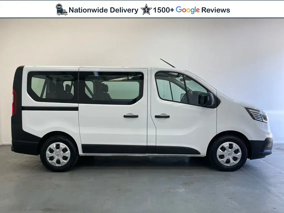 Used Renault Trafic Business 150 HP (110 kW) 2024 White MPV