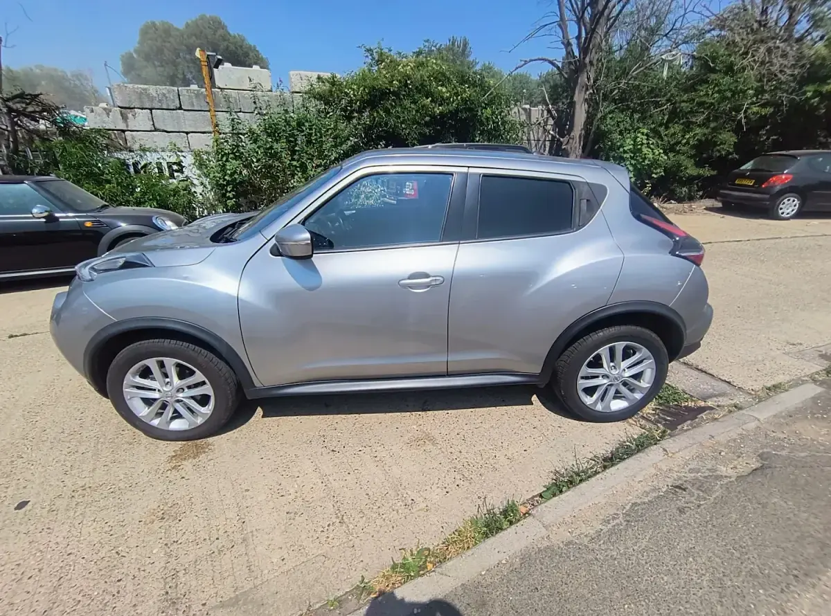 Used Nissan Juke Acenta 113 HP (83 kW) 2015 Silver SUV