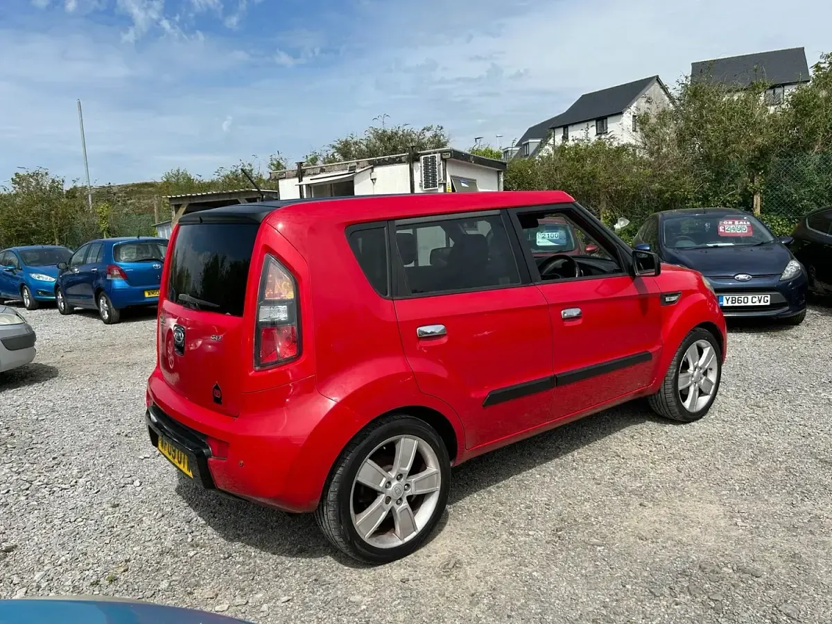 Used Kia Soul 126 HP (92 kW) 2009 Red SUV