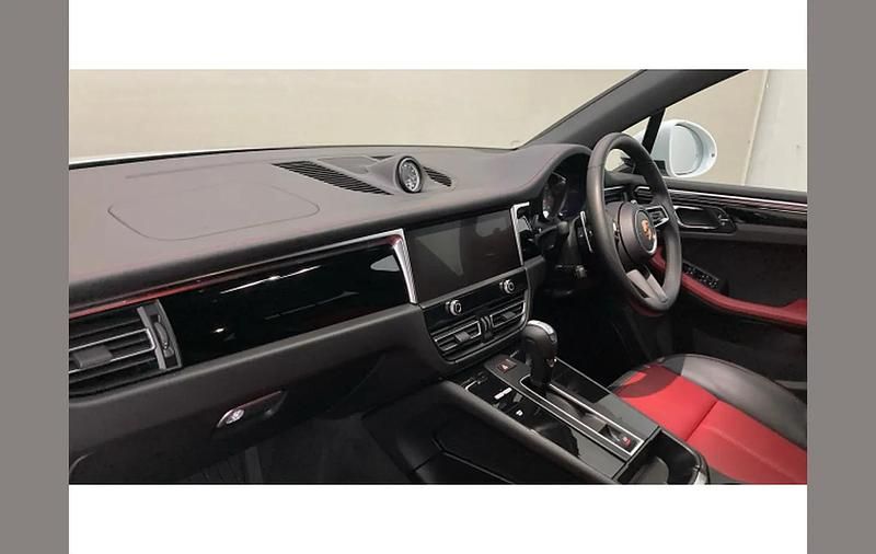Used Porsche Macan S 380 HP (279 kW) 2024 White SUV