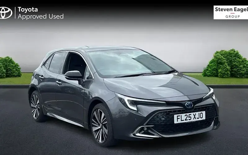 Used Toyota Corolla Design 140 HP (102 kW) 2025 Hatchback
