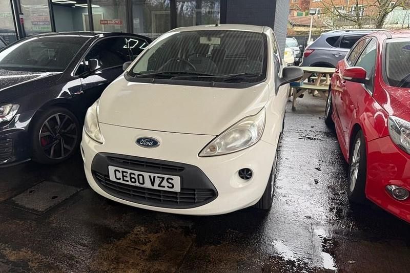 Used Ford Ka Studio 69 HP (50 kW) 2010 White Hatchback
