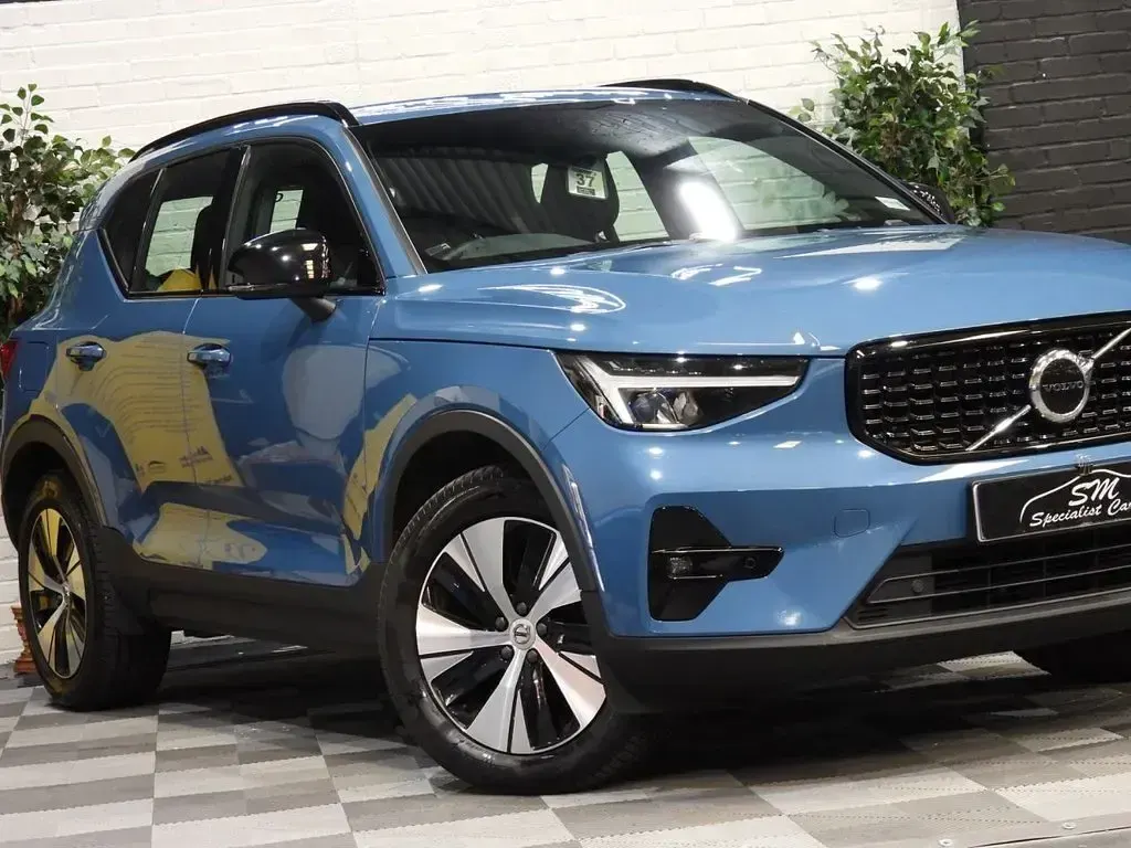 Used Volvo XC40 Plus 2023 Blue SUV