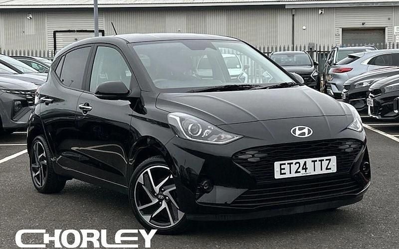 Used 2025 Hyundai i10 Premium Hatchback | £15,123 (Fair price) - Image 1/4