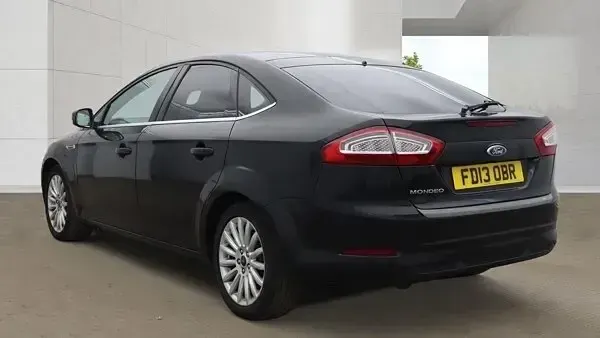 Used Ford Mondeo Business Edition 140 HP (102 kW) 2013 Black Hatchback