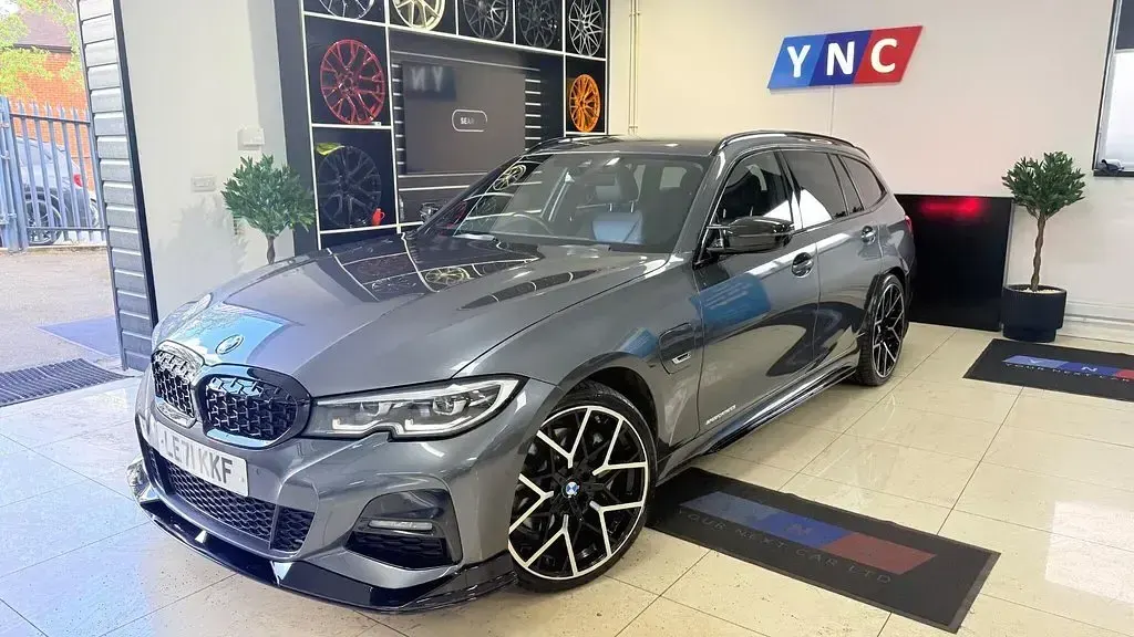 Used BMW 330e M Sport 288 HP (211 kW) 2022 Grey Estate