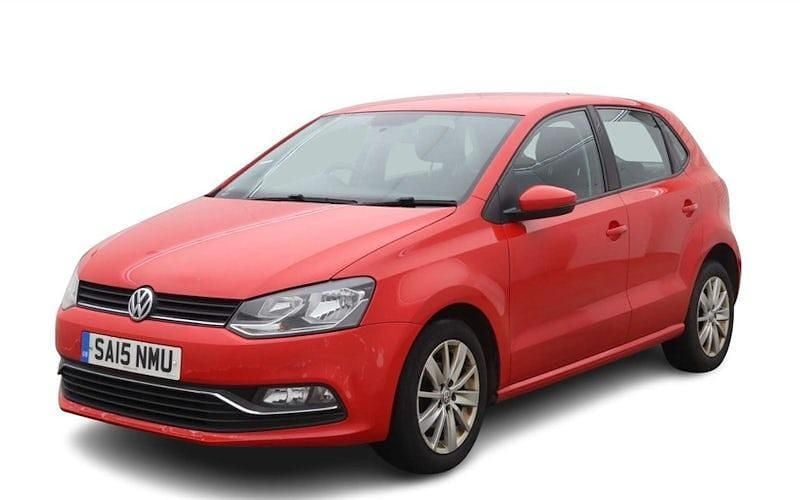 Used VW Polo SE 60 HP (44 kW) 2015 Red Hatchback
