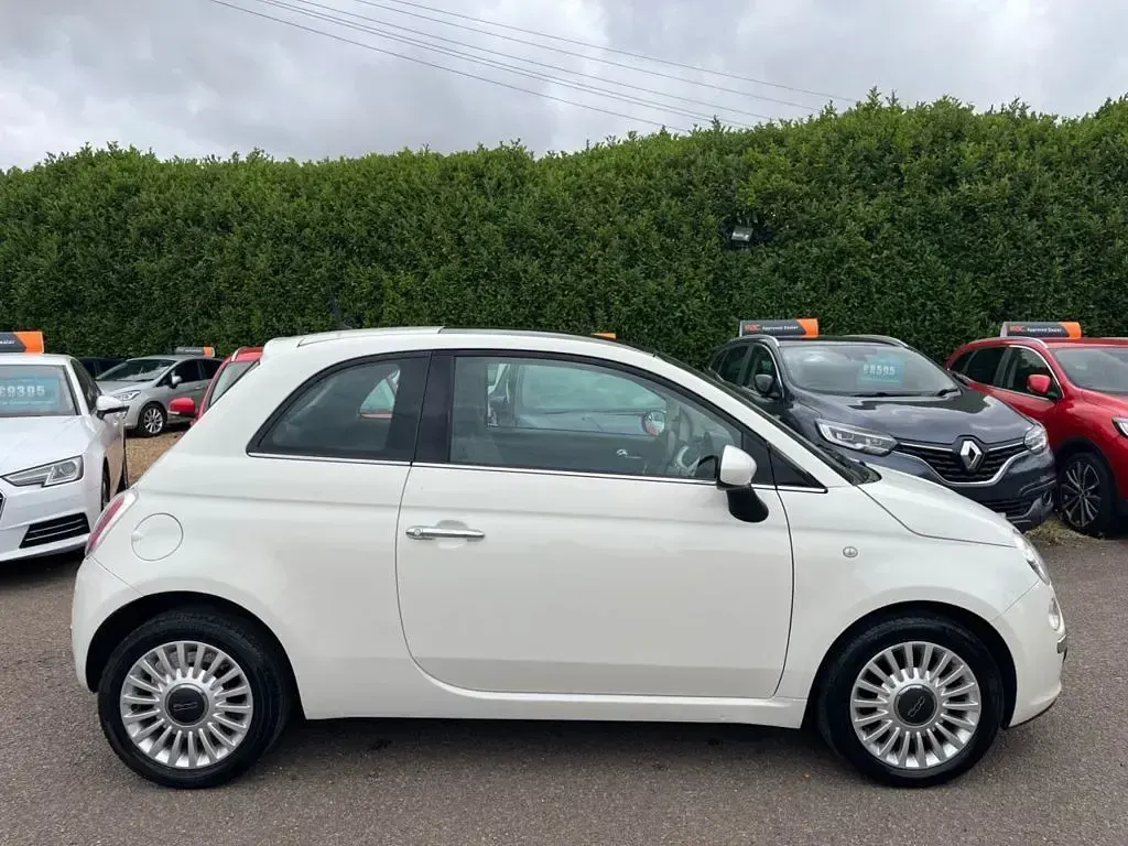 Used Fiat 500 Lounge 69 HP (50 kW) 2013 White Hatchback