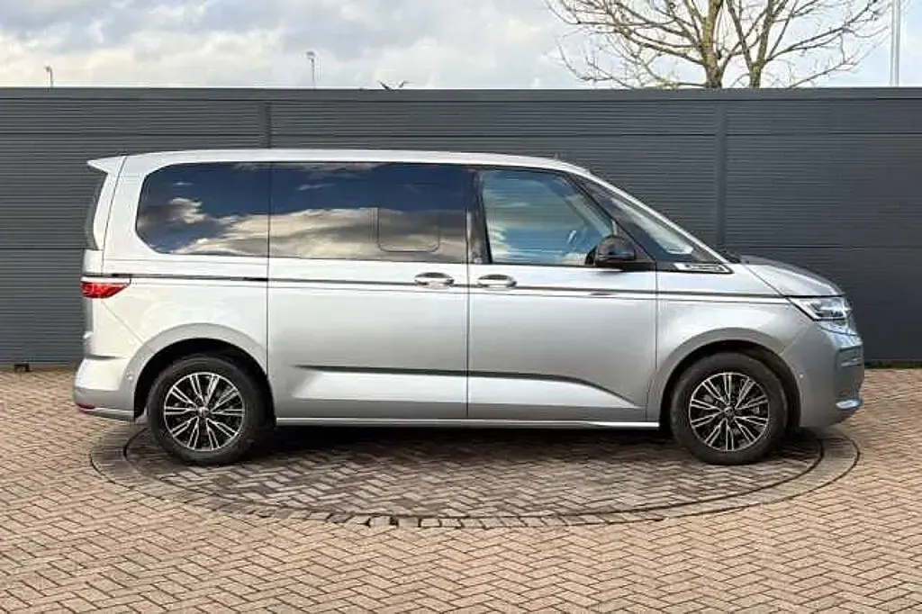 Used VW Multivan Style 204 HP (150 kW) 2024 Silver MPV