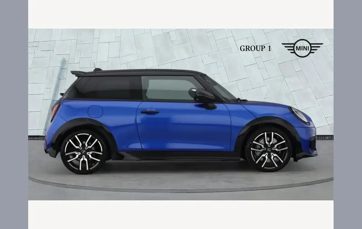 Used Mini Cooper Sport 150 kW (204 HP) 2026 Blue Hatchback