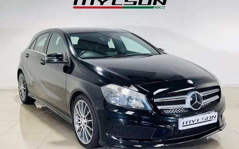 Begagnad Mercedes A200 AMG 136 HK (100 kW) 2014 Halvkombi