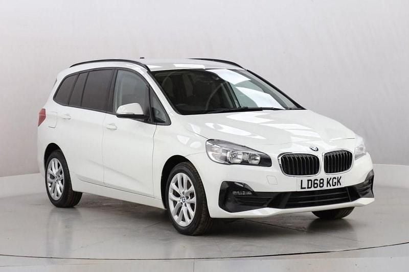 Used BMW 218 2018 White MPV