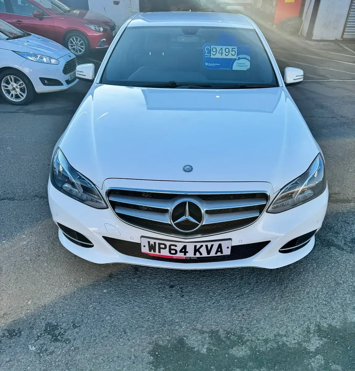 Used Mercedes E220 SE 2014 White Sedan