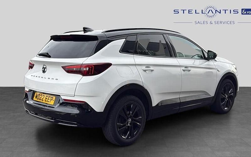 Second-hand Vauxhall Grandland X GS Line 131 CP (96 kW) 2022 Alb SUV