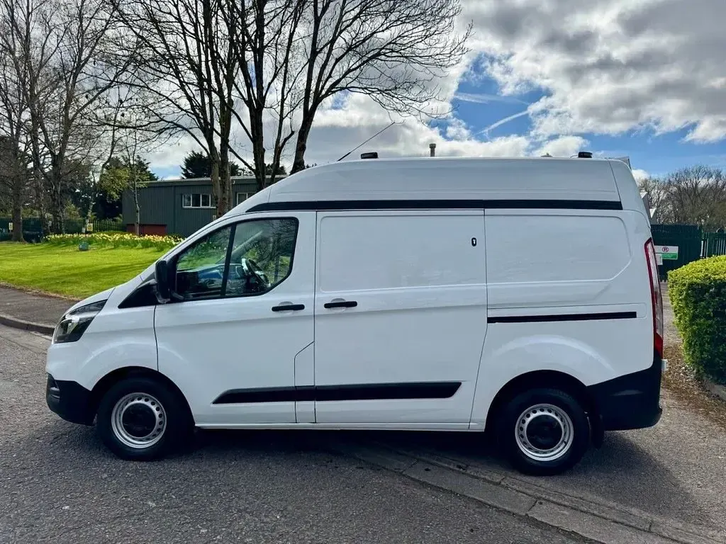 Used Ford Transit Custom 105 HP (77 kW) 2020 White Van