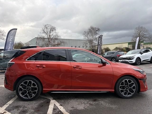 Used Kia Ceed GT-Line 2022 Orange Hatchback