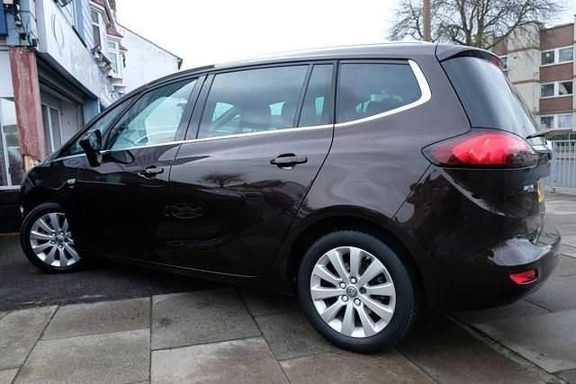 Used Vauxhall Zafira Tourer 138 HP (101 kW) 2016 Brown MPV