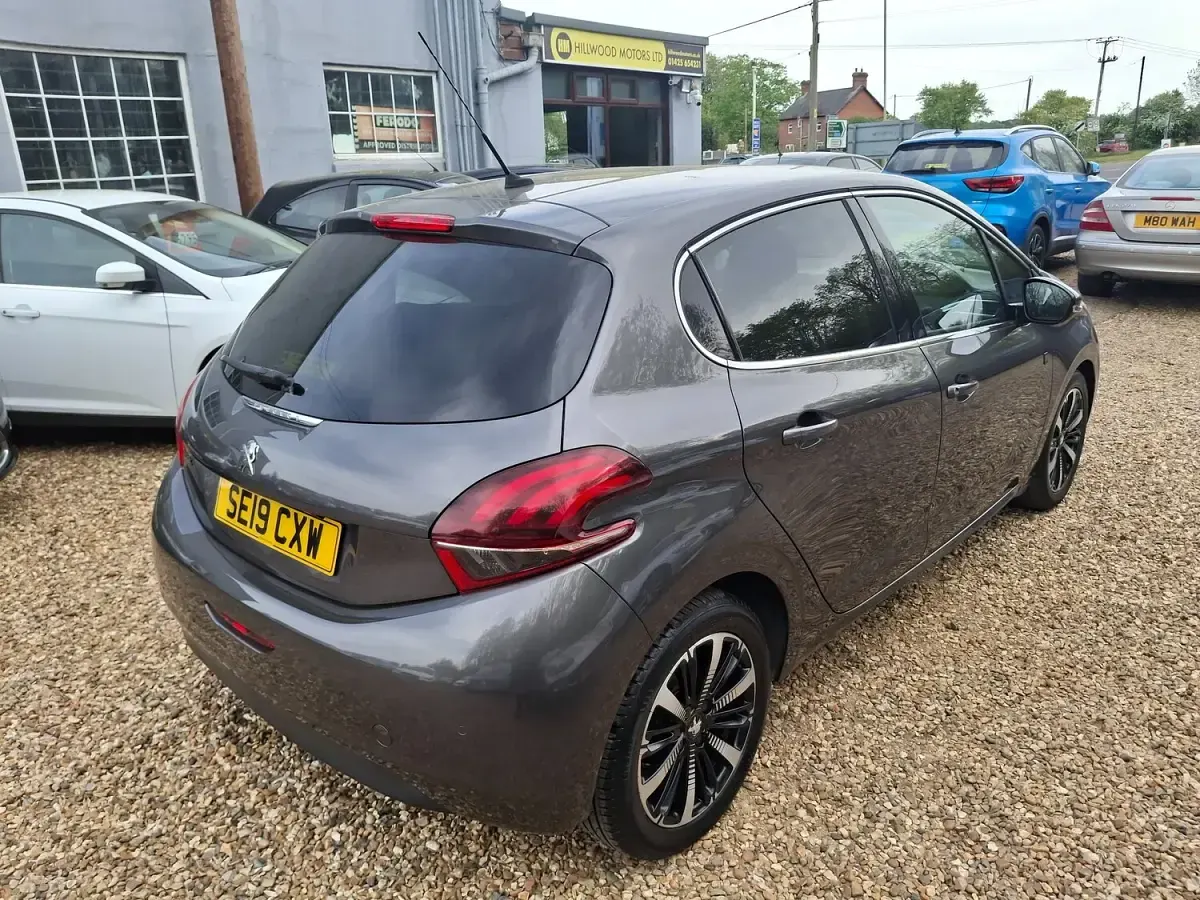 Used Peugeot 208 S 82 HP (60 kW) 2019 Grey Hatchback