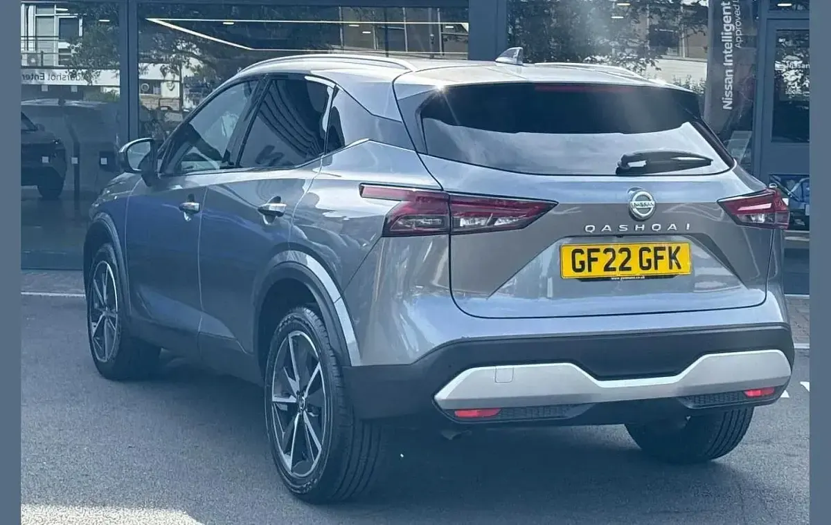 Used Nissan Qashqai Tekna 155 HP (114 kW) 2022 Grey SUV