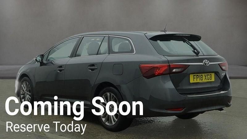 Used Toyota Avensis Business Edition 143 HP (105 kW) 2018 Grey Estate