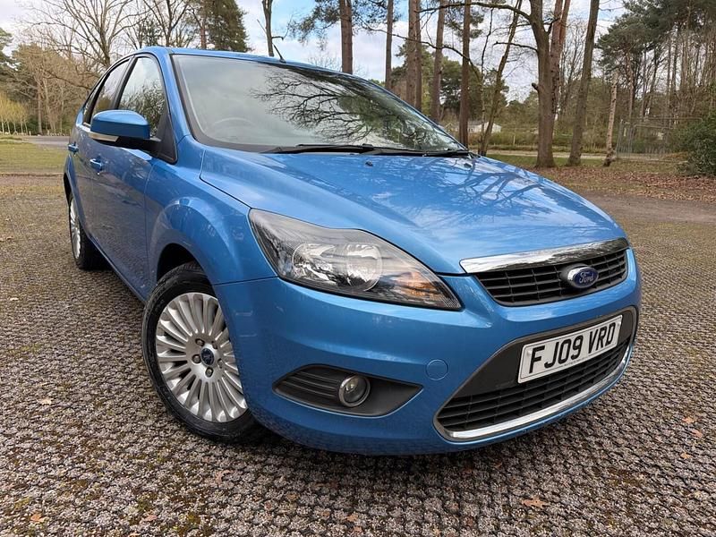 Used Ford Focus Titanium 116 HP (85 kW) 2009 Blue Hatchback