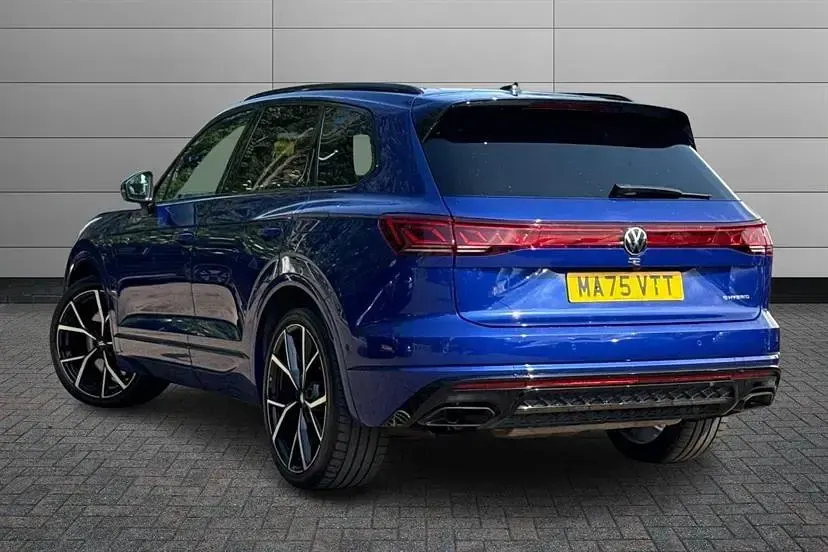 Używany VW Touareg R 462 KM (339 kW) 2025 Niebieski SUV