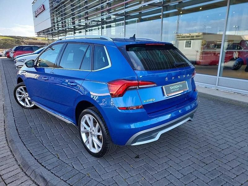 Used Skoda 110 R SE L Executive 81 HP (59 kW) 2023 Race blue metallic Estate