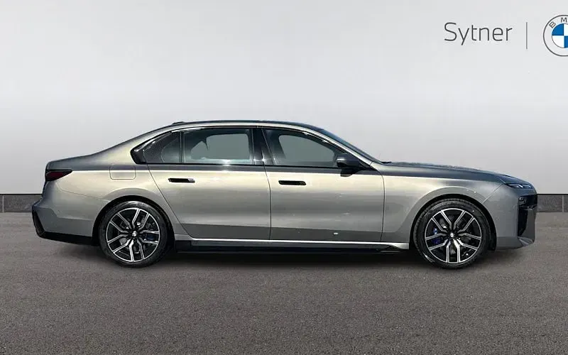 New BMW 750e M Sport 489 HP (359 kW) 2026 Sedan
