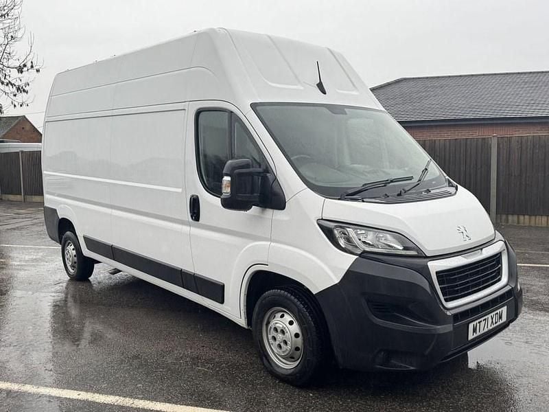 White Used 2021 Peugeot Boxer S Van | £13,000 (Good price) - Image 1/4