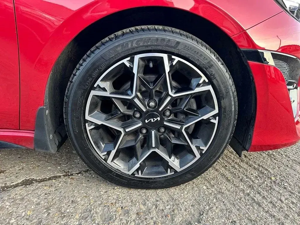 Used Kia Ceed GT-Line 158 HP (116 kW) 2022 Red Hatchback