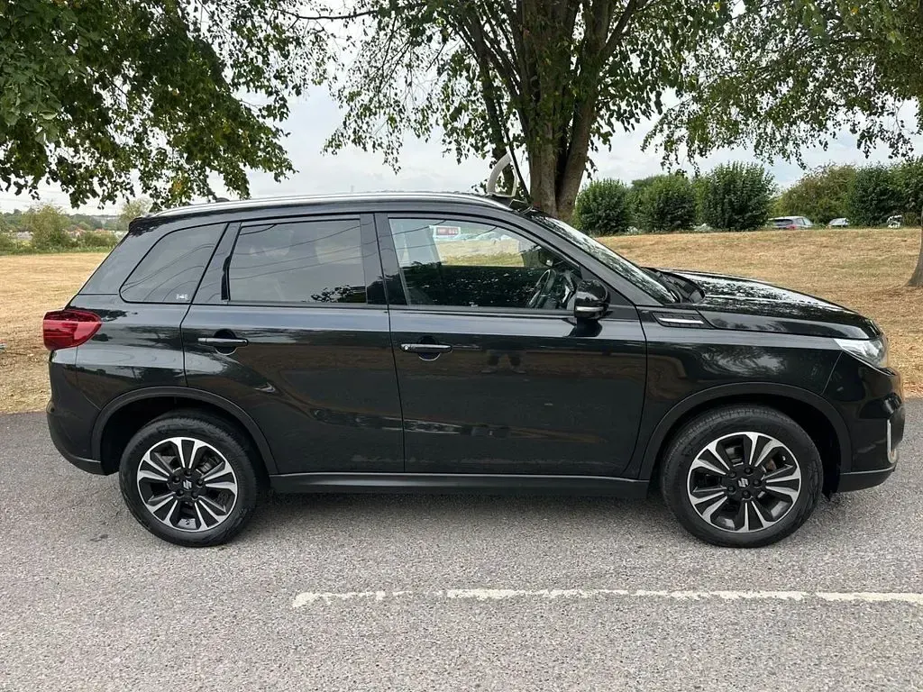 Used Suzuki Vitara SZ5 129 HP (94 kW) 2021 Black SUV