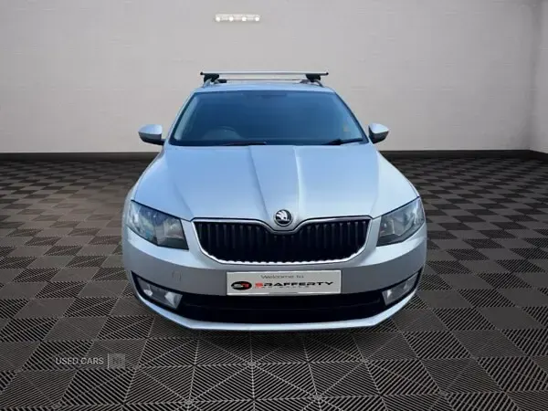Used Skoda Octavia SE 110 HP (80 kW) 2016 Silver Estate