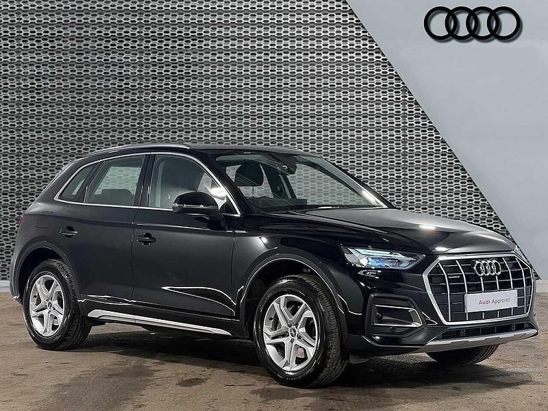 Used Audi Q5 Sport 265 HP (194 kW) 2022 Black SUV