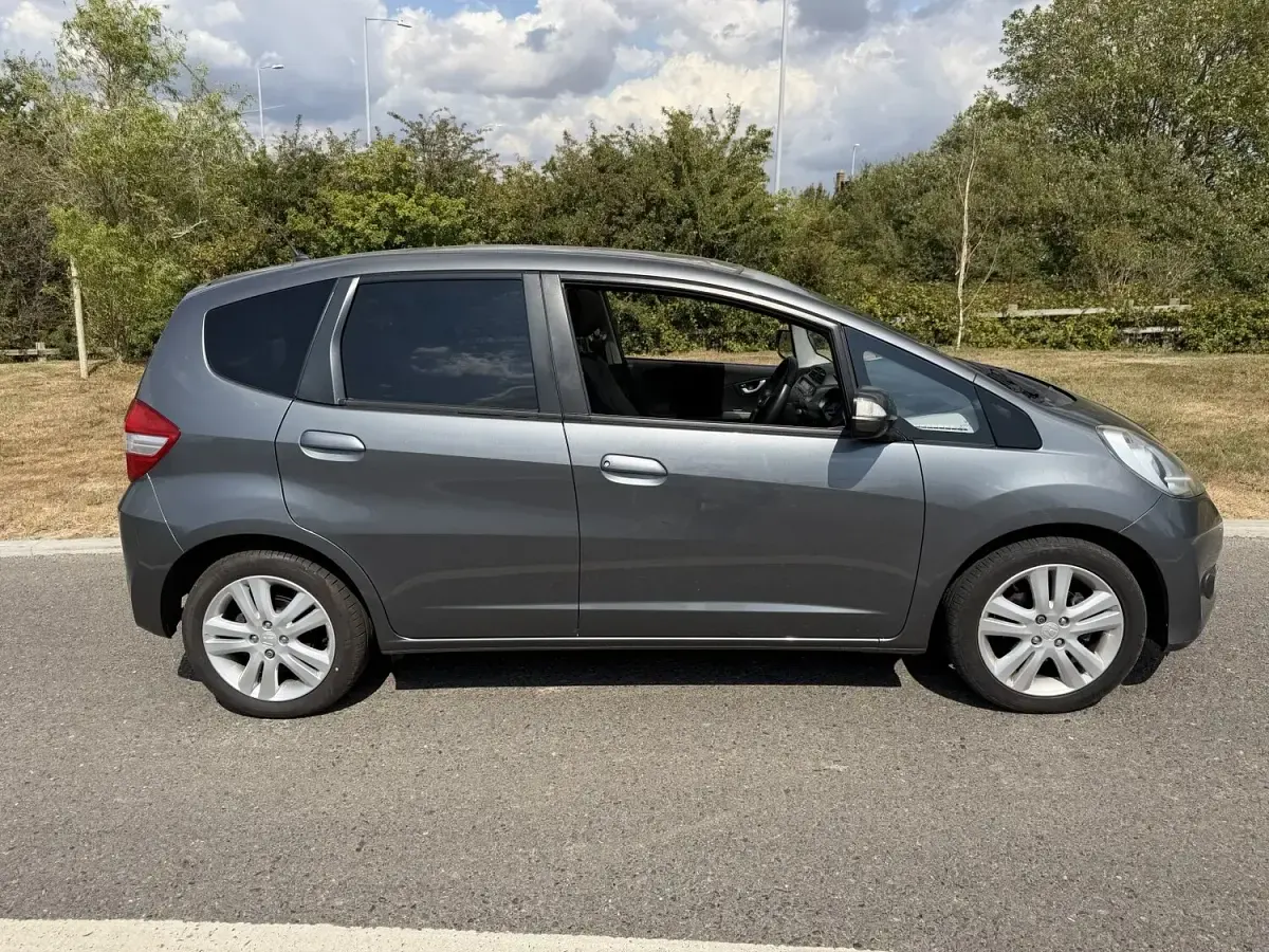 Used Honda Jazz EX 99 HP (72 kW) 2014 Grey Hatchback