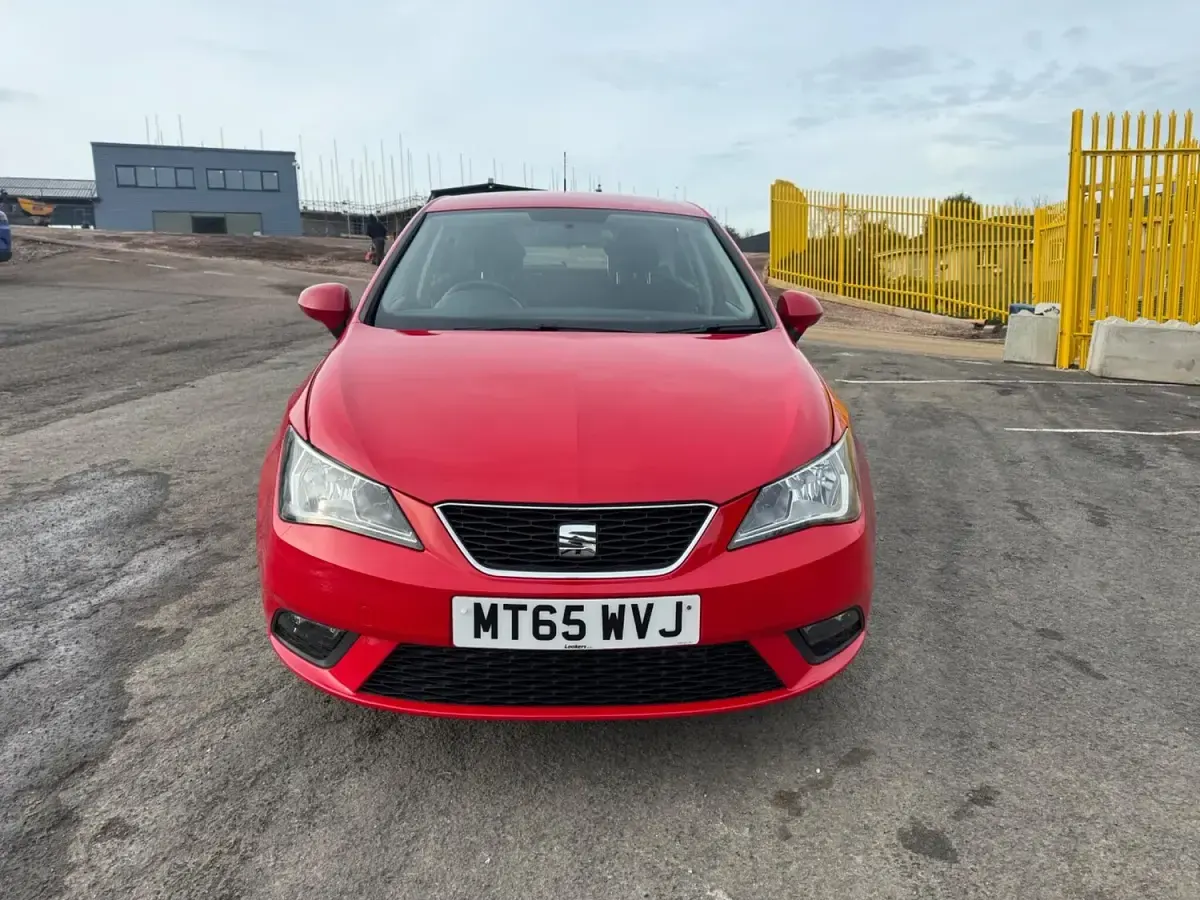 Używany Seat Ibiza 85 KM (62 kW) 2015 Czerwony Hatchback
