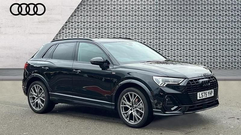 New Audi Q3 Black Edition 150 HP (110 kW) 2025 Black SUV