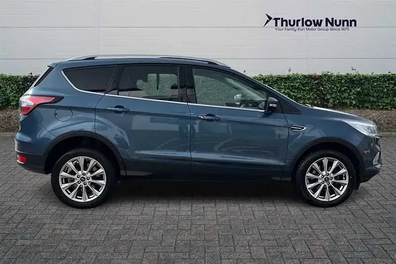 Used Ford Kuga Titanium 176 HP (129 kW) 2019 Blue SUV