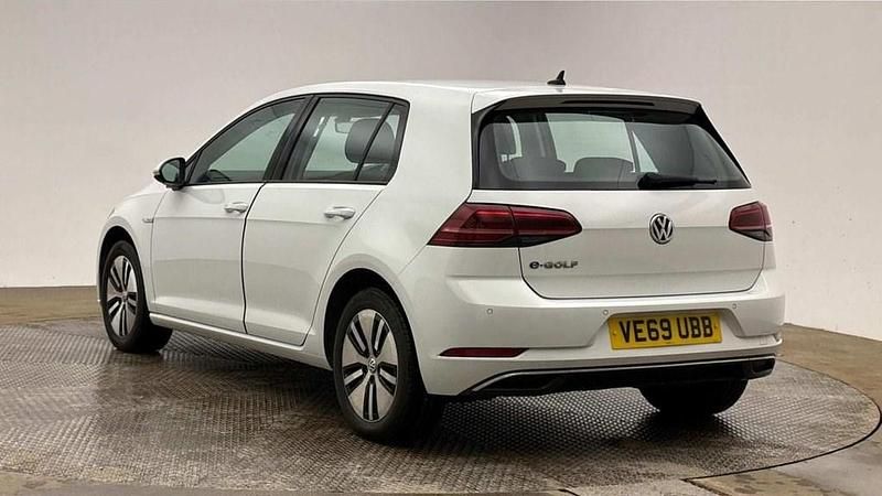Used VW e-Golf 99 kW (135 HP) 2019 White Hatchback