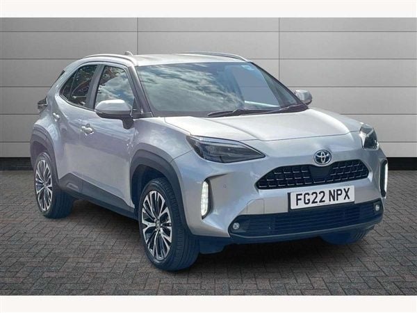 Silver Used 2022 Toyota Yaris Cross SUV | £21,999 (Fair price) - Image 1/3